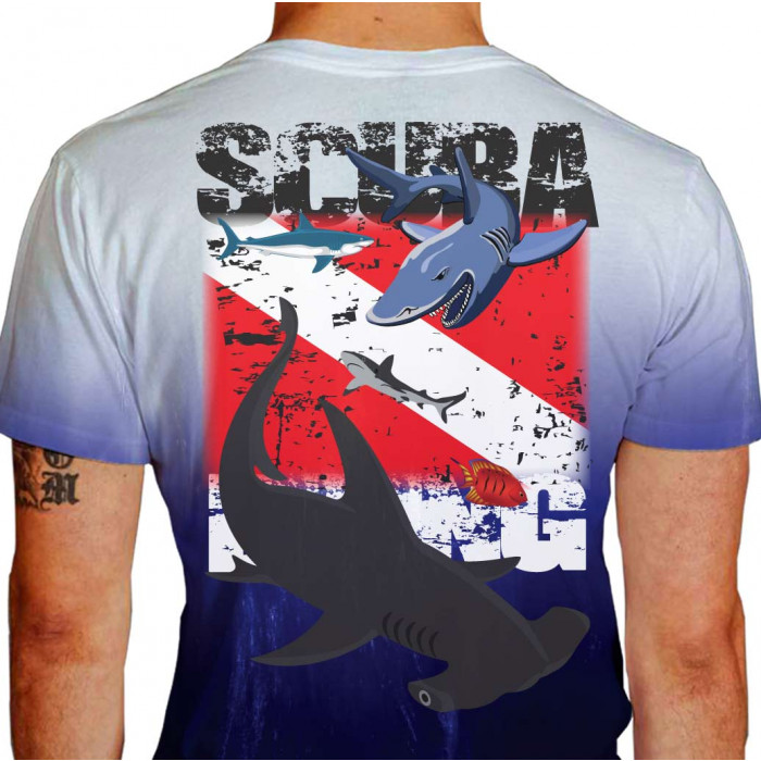 Camiseta - Mergulho - Espécies de Tubarão Bandeira Mergulhador Submerso Diver Down Scuba Diving Costas Roxo