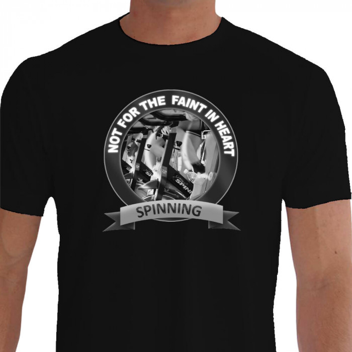 Camiseta - Spinning - Bike Treino Forte em Academia Frase Não é para Coração Fraco PReta