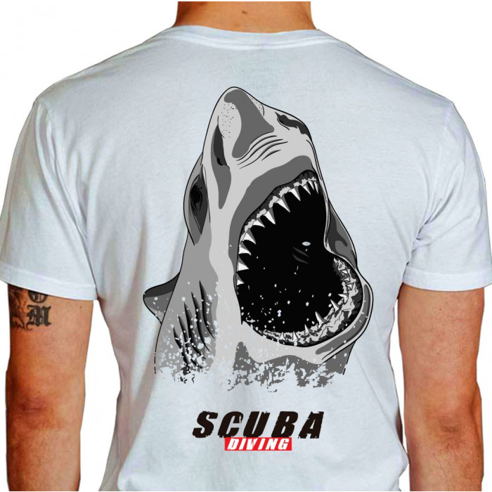Camiseta - Mergulho - Tubarão Branco Ataque Mergulho - branco