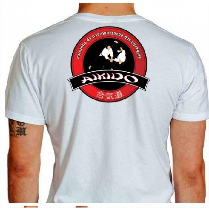 Camiseta - Aikido - Treinamento Dois Parceiros Neutralizar o Ataque com uma Técnica Costas Branca