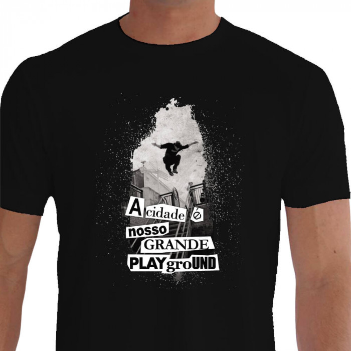 Camiseta - Parkour - A Cidade é Nosso Grande Playground Big Jump Salto Alto Traceur City  - PRETA