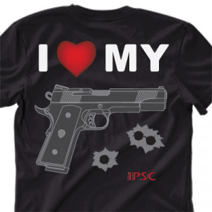 Camiseta - Tiro Esportivo - I Love My Arma Glock Marcas de Tiro IPSC Costas Preta