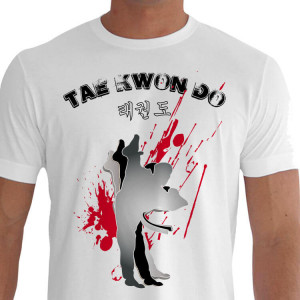 Camiseta - Tae Kwon Do - Lutadores Sequência de Chutes Lateral Sangue Espirrado Kanji TKD
