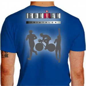 Camiseta - Triatlhon - Campeonato Ironman Figuras Triatletas Costas Azul