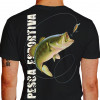 Camiseta - Pesca Esportiva -  Arte de Viver Pescador Pé Quente Fisgando Peixe Matreiro Lisa Costas Preto