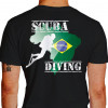 Camiseta - Mergulho - Scuba Diving Mergulhador Mapa e Bandeira do Brasil Costas Preta
