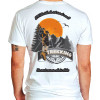Camiseta - Trekking - Aventureiro Caminho Montanha Frase A Felicidade só Será Real se Você Correr Atrás Dela Costas Branca