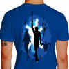 Camiseta - Pesca Submarina - Mergulhador Livre Praticando Caça Sub Tubarão, Tartaruga e Peixe Efeito Água do Mar - azul
