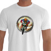 Camiseta - BMX Racing - Piloto Correndo Velocidade e Técnica Ilustração Fundo Catraca Branca